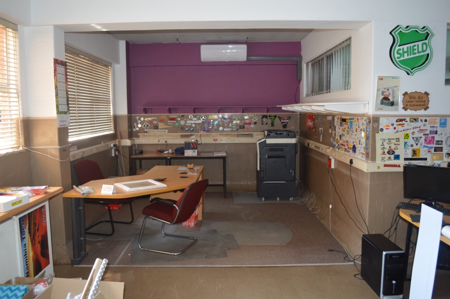 Commercial Property for Sale in Neserhof North West